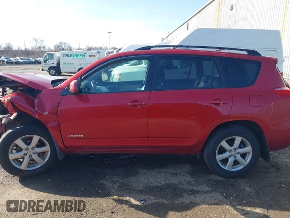 2007 Toyota RAV4 Limited with VIN JTMZD31V675056013, listed as a IAAI auction lot 41950473 with 238,168 mi miles. Bid and sale history available at carsss.com. Image 14.