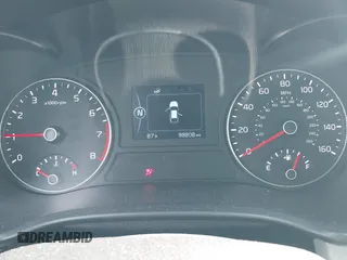 2016 Kia Optima EX z VIN 5XXGU4L31GG064220, wystawiony jako IAAI lot #39443639 z przebiegiem 98 808 mil mil oraz . Historia ofert i sprzedaży dostępna na DreamBid. Obrazek 7.