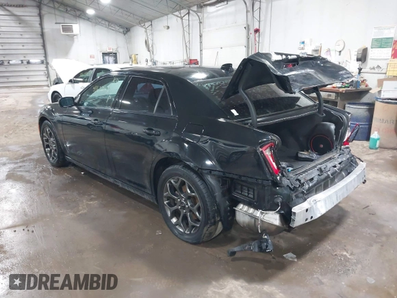 2016 Chrysler 300 with VIN 2C3CCAGG6GH287822, listed as a IAAI auction lot 41637637 with 125,604 mi miles. Bid and sale history available at carsss.com. Image 3.