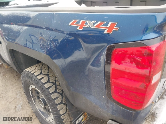 2015 Chevrolet Silverado 1500 Work Truck with VIN 1GCVKPEC2FZ245530, listed as a IAAI auction lot 41714440 with 109,322 mi miles. Bid and sale history available at carsss.com. Image 6.