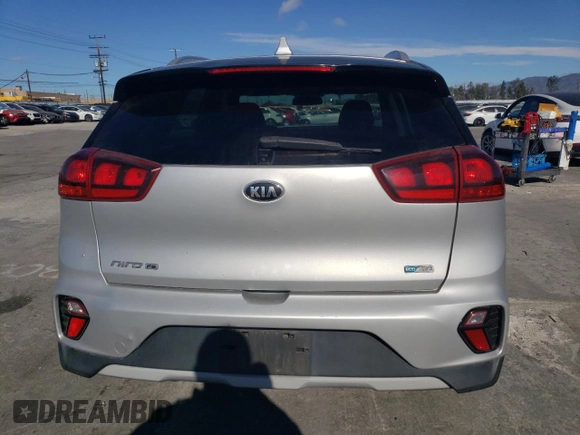 2020 Kia Niro LX with VIN KNDCB3LC6L5394187, listed as a Copart auction lot 45943335 with 163,704 mi miles and Salvage Title. Bid and sale history available at carsss.com. Image 6.