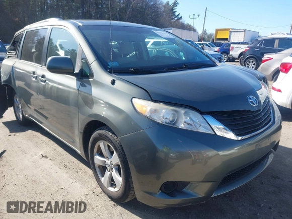 2011 Toyota Sienna LE AAS with VIN 5TDKK3DC0BS052186, listed as a IAAI auction lot 41808553 with 131,321 mi miles. Bid and sale history available at carsss.com. Image 1.