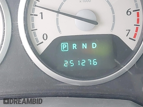 2010 Chrysler Town & Country Touring z VIN 2A4RR5D13AR456900, wystawiony jako IAAI lot #42125829 z przebiegiem 251 276 mil mil oraz . Historia ofert i sprzedaży dostępna na DreamBid. Obrazek 15.