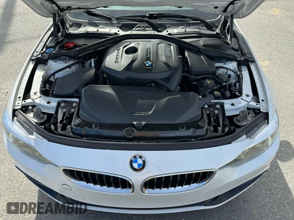2018 BMW 4 Series 430i xDrive with VIN WBA4J3C50JBL03595, listed as a Copart auction lot 51268485 with 137,089 mi miles and Clean title. Bid and sale history available at DreamBid. Image 5.