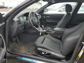 2018 BMW 2 Series 230i xDrive z VIN WBA2J3C52JVA52300, wystawiony jako Copart lot #54372704 z przebiegiem 42 919 mil mil oraz Nie do naprawy • Non repairable. Historia ofert i sprzedaży dostępna na DreamBid. Obrazek 7.