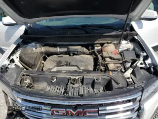 2020 GMC Acadia SLE z VIN 1GKKNKLA1LZ174366, wystawiony jako Copart lot #51362935 z przebiegiem 121 957 mil mil oraz Szkoda całkowita • Salvage title. Historia ofert i sprzedaży dostępna na DreamBid. Obrazek 13.