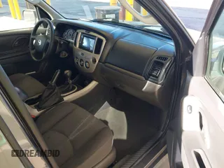 2006 Mazda Tribute i with VIN 4F2YZ02Z26KM12180, listed as a IAAI auction lot 41959606 with 228,217 mi miles and . Bid and sale history available at DreamBid. Image 5.