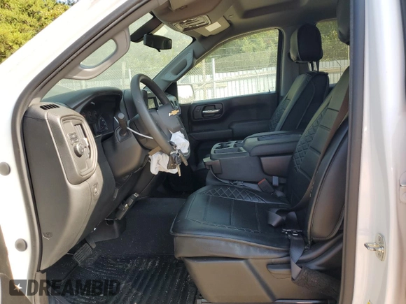 2020 Chevrolet Silverado 1500 Custom with VIN 1GCRWBEHXLZ283202, listed as a Copart auction lot 68265164 with 20,631 mi miles and Salvage Title. Bid and sale history available at carsss.com. Image 7.
