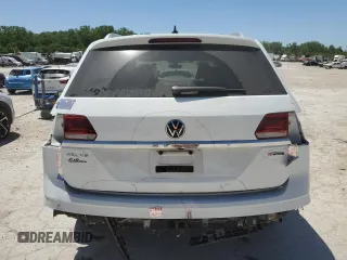 2021 Volkswagen Atlas SEL Premium R-Line with VIN 1V2FR2CA9MC524833, listed as a Copart auction lot 57441175 with 72,128 mi miles and Salvage title. Bid and sale history available at DreamBid. Image 6.