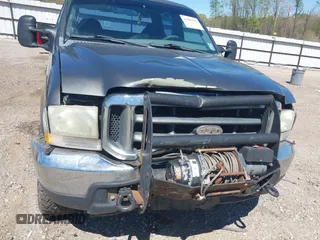 2002 Ford F-250 XL z VIN 1FTNW21L92EC03726, wystawiony jako IAAI lot #41860963 z przebiegiem 201 404 mil mil oraz . Historia ofert i sprzedaży dostępna na DreamBid. Obrazek 12.