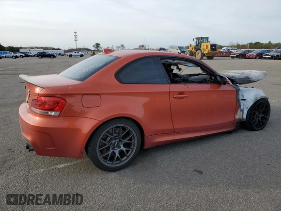 2011 BMW 1 Series M z VIN WBSUR9C57BVP76367, wystawiony jako Copart lot #48887725 z przebiegiem Nie podano mil oraz Szkoda całkowita • Salvage title. Historia ofert i sprzedaży dostępna na DreamBid. Obrazek 3.