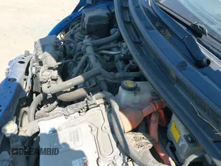 2012 Toyota Prius One z VIN JTDKDTB3XC1526768, wystawiony jako IAAI lot #42957688 z przebiegiem 182 880 mil mil oraz . Historia ofert i sprzedaży dostępna na DreamBid. Obrazek 19.