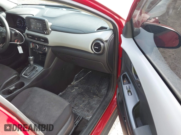 2021 Hyundai Kona SE with VIN KM8K12AA1MU638664, listed as a IAAI auction lot 41956922 with 91,086 mi miles and . Bid and sale history available at carsss.com. Image 5.