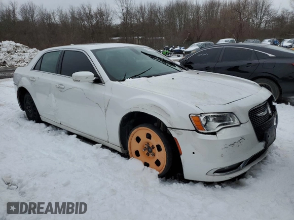2016 Chrysler 300 Anniversary Edition with VIN 2C3CCARG2GH262025, listed as a Copart auction lot 44403395 with 127,752 mi miles and Clean Title. Bid and sale history available at DreamBid. Image 4.