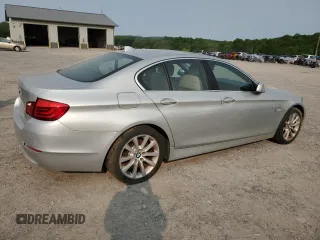 2013 BMW 5 Series 528i xDrive z VIN WBAXH5C51DD107887, wystawiony jako Copart lot #59550505 z przebiegiem 89 537 mil mil oraz Szkoda całkowita • Salvage title. Historia ofert i sprzedaży dostępna na DreamBid. Obrazek 3.
