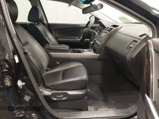 2011 Mazda CX-9 Grand Touring z VIN JM3TB3DA8B0329437, wystawiony jako IAAI lot #42243017 z przebiegiem 250 572 mil mil oraz . Historia ofert i sprzedaży dostępna na DreamBid. Obrazek 5.
