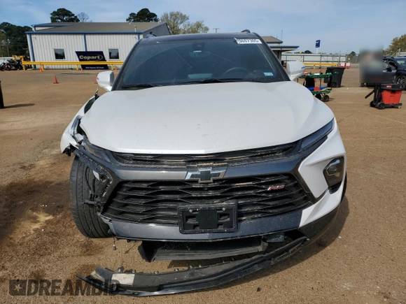 2023 Chevrolet Blazer RS z VIN 3GNKBKRS5PS168410, wystawiony jako Copart lot #49607305 z przebiegiem 30 682 mil mil oraz Szkoda całkowita • Salvage title. Historia ofert i sprzedaży dostępna na DreamBid. Obrazek 5.