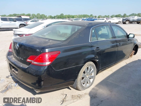 2005 Toyota Avalon XL with VIN 4T1BK36B75U060768, listed as a IAAI auction lot 42044197 with 276,151 mi miles and . Bid and sale history available at DreamBid. Image 4.