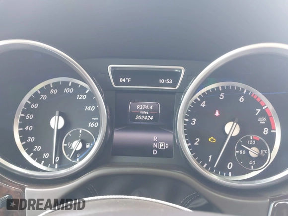 2014 Mercedes-Benz GL-Class GL 450 with VIN 4JGDF7CE0EA298157, listed as a IAAI auction lot 42094478 with 202,424 mi miles. Bid and sale history available at carsss.com. Image 7.