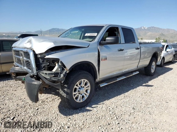 2011 Ram 2500 SLT z VIN 3D7TT2CT0BG508088, wystawiony jako Copart lot #57180845 z przebiegiem 111 311 mil mil oraz Szkoda całkowita • Salvage title. Historia ofert i sprzedaży dostępna na DreamBid. Obrazek 1.