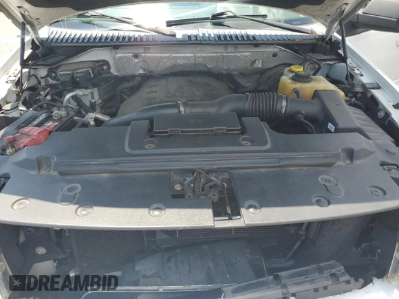 2016 Ford Expedition XLT with VIN 1FMJU1HT7GEF29385, listed as a Copart auction lot 60453125 with 249,780 mi miles and Salvage title. Bid and sale history available at DreamBid. Image 12.
