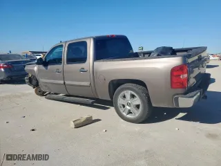 2012 Chevrolet Silverado 1500 LT with VIN 3GCPCSE08CG259734, listed as a Copart auction lot 49921085 with 105,852 mi miles and Salvage Title. Bid and sale history available at carsss.com. Image 2.