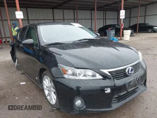 2011 Lexus CT 200h with VIN JTHKD5BH3B2043301, listed as a IAAI auction lot 41958504 with 139,080 mi miles. Bid and sale history available at carsss.com. Image 1.