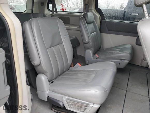 2008 Chrysler Town & Country Touring with VIN 2A8HR54P88R823850, listed as a Copart auction lot 47630115 with 225,968 mi miles and Clean Title. Bid and sale history available at carsss.com. Image 11.