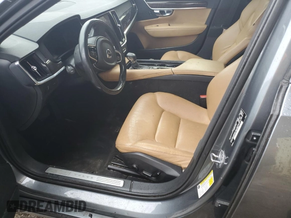 2017 Volvo S90 Momentum with VIN YV1A22MK7H1016668, listed as a Copart auction lot 80563854 with 157,575 mi miles and Clean Title. Bid and sale history available at carsss.com. Image 7.