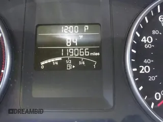 2013 Volkswagen Jetta SE с VIN 3VWDX7AJ5DM269494, выставлен на аукционе IAAI как лот 42032902 с пробегом 119 066 миль миль и . История ставок и продаж доступна на DreamBid. Изображение 7.