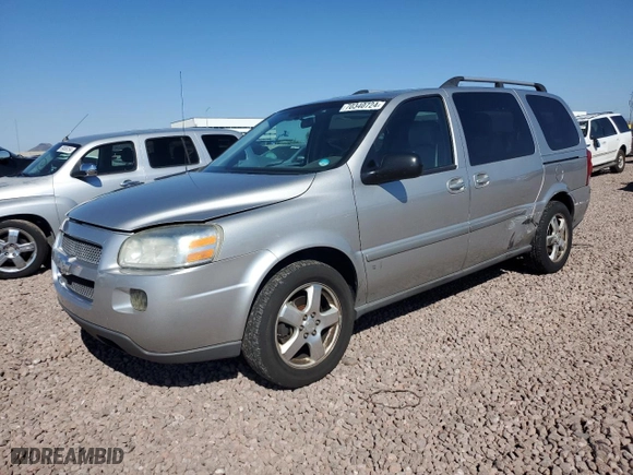2008 Chevrolet Uplander LT w/1LT with VIN 1GNDV33148D180345, listed as a Copart auction lot 70340724 with 158,298 mi miles and Salvage Title. Bid and sale history available at carsss.com. Image 1.