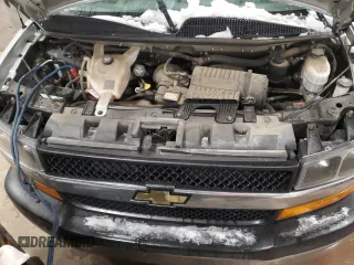2019 Chevrolet Express Cargo Van with VIN 1GCWGAFG1K1330033, listed as a Copart auction lot 83733644 with 133,362 mi miles and Non Repairable. Bid and sale history available at carsss.com. Image 12.