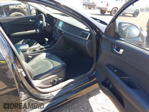 2018 Kia Optima EX with VIN 5XXGU4L38JG187309, listed as a IAAI auction lot 42017183 with 82,426 mi miles and . Bid and sale history available at carsss.com. Image 5.