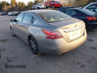 2013 Nissan Altima SV with VIN 1N4BL3AP4DN559367, listed as a IAAI auction lot 41436582 with 241,732 mi miles and . Bid and sale history available at DreamBid. Image 3.