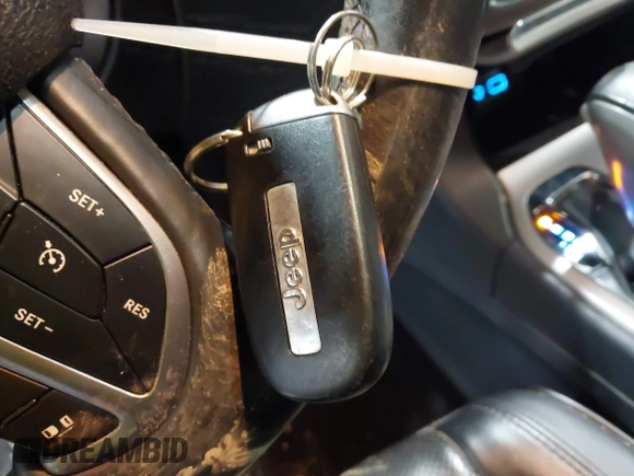 2018 Jeep Grand Cherokee High Altitude with VIN 1C4RJFCG4JC477269, listed as a IAAI auction lot 42506434 with 109,539 mi miles and . Bid and sale history available at DreamBid. Image 11.