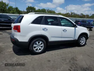 2011 Kia Sorento LX with VIN 5XYKTCA17BG135286, listed as a Copart auction lot 54501785 with 144,282 mi miles and Clean Title. Bid and sale history available at carsss.com. Image 3.