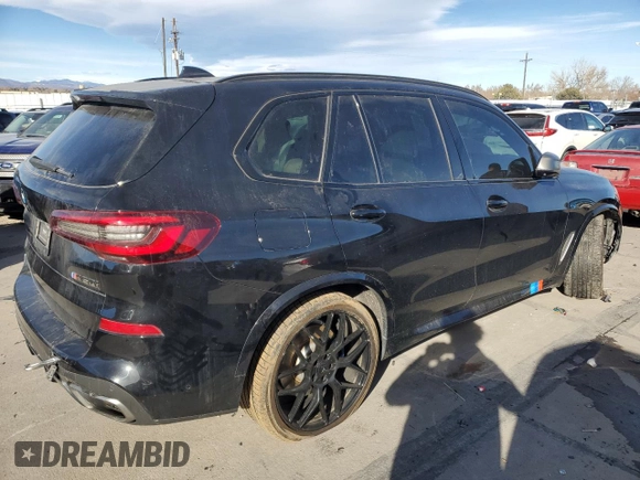 2021 BMW X5 M50i with VIN 5UXJU4C01M9F13949, listed as a Copart auction lot 84485564 with 0 mi miles and Salvage Title. Bid and sale history available at carsss.com. Image 3.