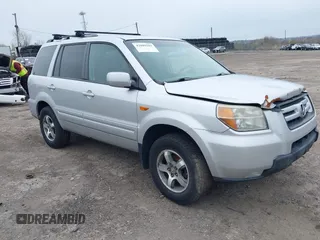 2008 Honda Pilot SE with VIN 5FNYF18348B001042, listed as a IAAI auction lot 42009283 with Not Provided miles and . Bid and sale history available at carsss.com. Image 1.