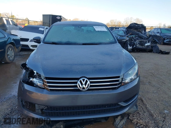 2013 Volkswagen Passat SE z VIN 1VWBP7A38DC123620, wystawiony jako IAAI lot #41275310 z przebiegiem 96 425 mil mil oraz . Historia ofert i sprzedaży dostępna na DreamBid. Obrazek 11.