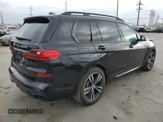 2020 BMW X7 M50i z VIN 5UXCX6C04L9B99921, wystawiony jako Copart lot #56665755 z przebiegiem 63 328 mil mil oraz Szkoda całkowita • Salvage title. Historia ofert i sprzedaży dostępna na DreamBid. Obrazek 3.