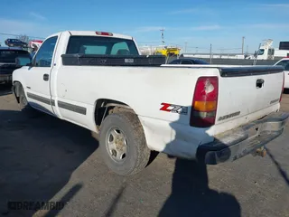 2001 Chevrolet Silverado 1500 LS with VIN 1GCEK14T71Z329088, listed as a IAAI auction lot 41510286 with 312,979 mi miles. Bid and sale history available at carsss.com. Image 3.