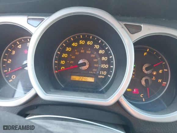 2004 Toyota 4Runner Limited with VIN JTEBU17R440020678, listed as a IAAI auction lot 41366594 with 224,602 mi miles. Bid and sale history available at carsss.com. Image 7.