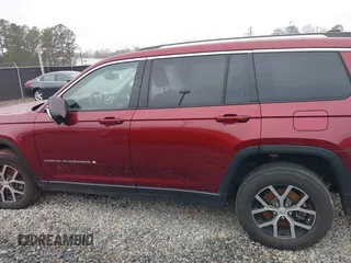 2023 Jeep Grand Cherokee Limited z VIN 1C4RJKBG6P8810318, wystawiony jako IAAI lot #41519714 z przebiegiem 56 777 mil mil oraz . Historia ofert i sprzedaży dostępna na DreamBid. Obrazek 14.