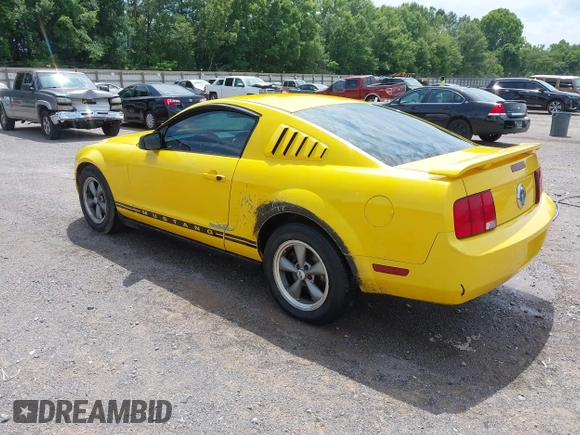 2005 Ford Mustang Deluxe с VIN 1ZVFT80N955161885, выставлен на аукционе IAAI как лот 42520931 с пробегом 240 753 миль миль и . История ставок и продаж доступна на DreamBid. Изображение 3.