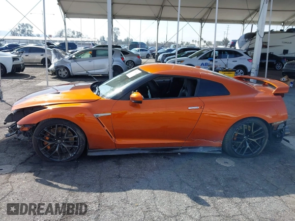 2017 Nissan GT-R Premium с VIN JN1AR5EF2HM820365, выставлен на аукционе IAAI как лот 41594390 с пробегом Не указан миль и . История ставок и продаж доступна на DreamBid. Изображение 14.