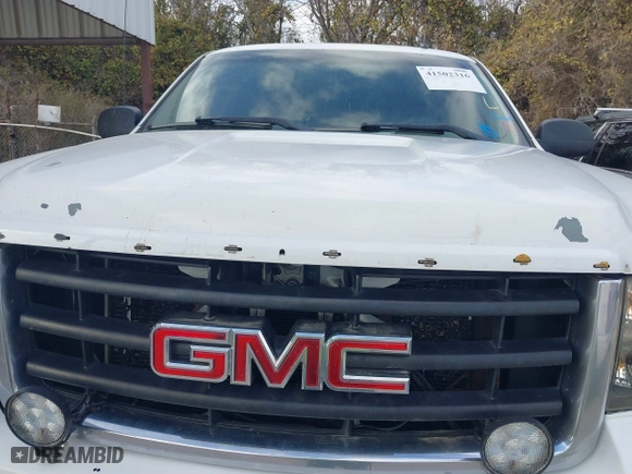 2008 GMC Sierra 1500 SLE1 with VIN 3GTEK13378G130943, listed as a IAAI auction lot 41502316 with 330,345 mi miles. Bid and sale history available at carsss.com. Image 6.