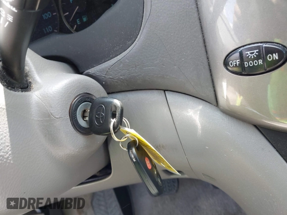 2010 Toyota Sienna CE with VIN 5TDKK4CC5AS301619, listed as a IAAI auction lot 42190040 with 177,118 mi miles and . Bid and sale history available at DreamBid. Image 11.