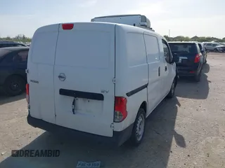 2015 Nissan NV200 SV with VIN 3N6CM0KN1FK700005, listed as a IAAI auction lot 41833099 with Not Provided miles. Bid and sale history available at carsss.com. Image 4.
