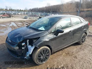 2013 Ford Fiesta S z VIN 3FADP4AJ2DM129703, wystawiony jako IAAI lot #41669041 z przebiegiem 138 831 mil mil oraz . Historia ofert i sprzedaży dostępna na DreamBid. Obrazek 17.