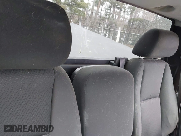 2012 Chevrolet Silverado 1500 LT with VIN 1GCNKSE00CZ326935, listed as a IAAI auction lot 41445520 with 121,035 mi miles. Bid and sale history available at carsss.com. Image 8.